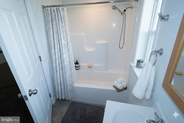 1817 COLT LN, Frederick, MD 21702