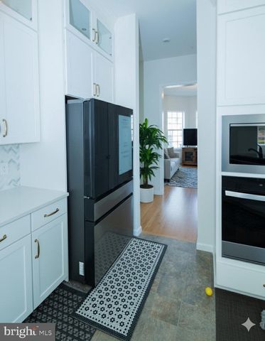 1817 COLT LN, Frederick, MD 21702