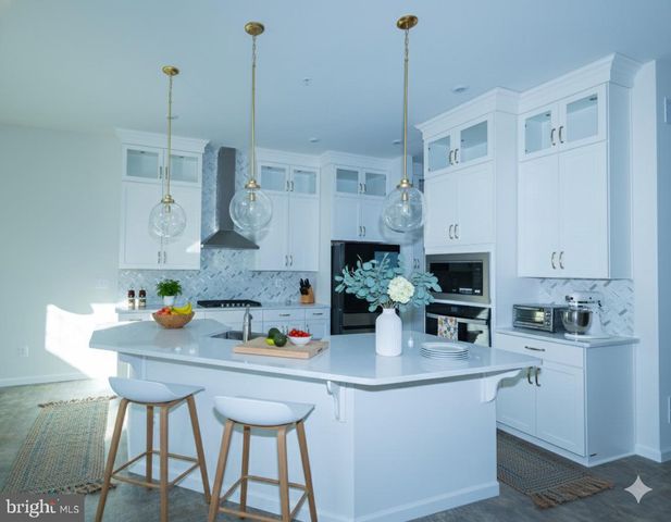 1817 COLT LN, Frederick, MD 21702