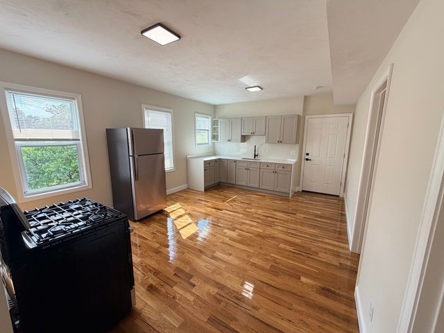11 Louise Street 1, Worcester, MA 01607