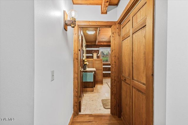 271 Caney Creek Road, Rogersville, TN 37857