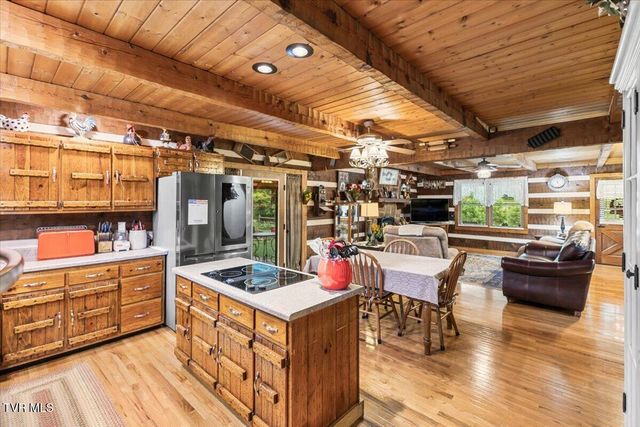 271 Caney Creek Road, Rogersville, TN 37857