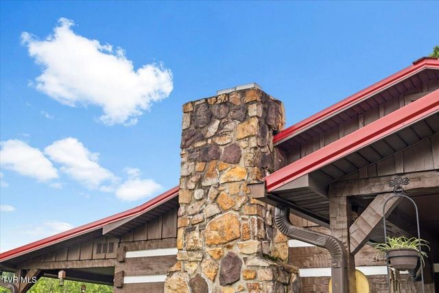271 Caney Creek Road, Rogersville, TN 37857