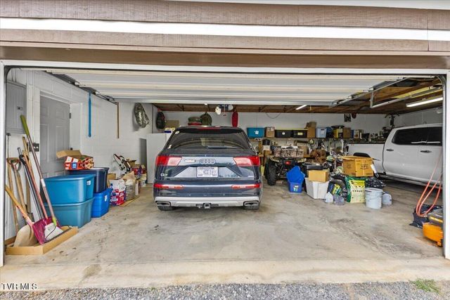 271 Caney Creek Road, Rogersville, TN 37857