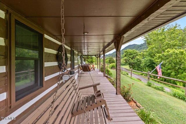 271 Caney Creek Road, Rogersville, TN 37857