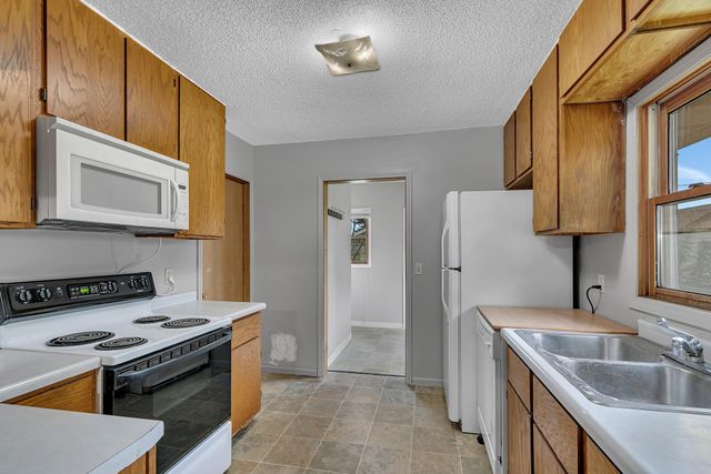 524 2nd Street SE, Saint Cloud, MN 56304