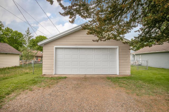 524 2nd Street SE, Saint Cloud, MN 56304
