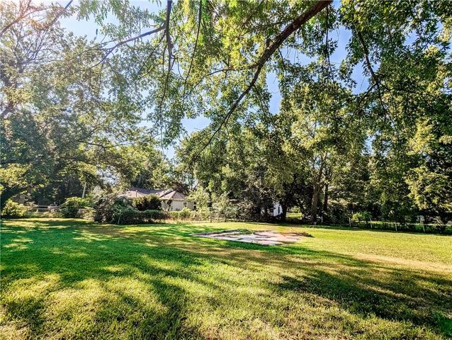 620 N Washington Street, Nevada, MO 64772