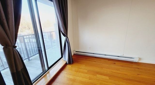 116 Spring St D2, Boston, MA 02132