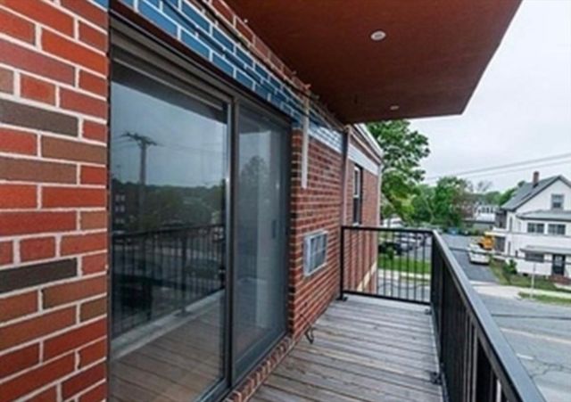 116 Spring St D2, Boston, MA 02132