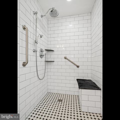 819 W MINER ST, West Chester, PA 19382