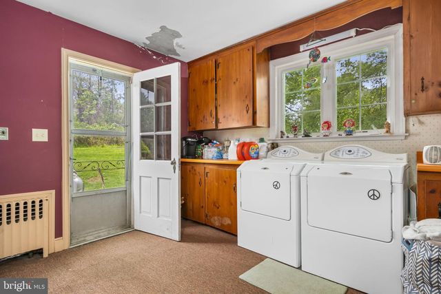 819 W MINER ST, West Chester, PA 19382