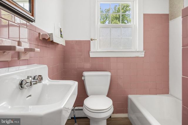 819 W MINER ST, West Chester, PA 19382