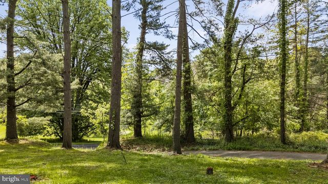 819 W MINER ST, West Chester, PA 19382