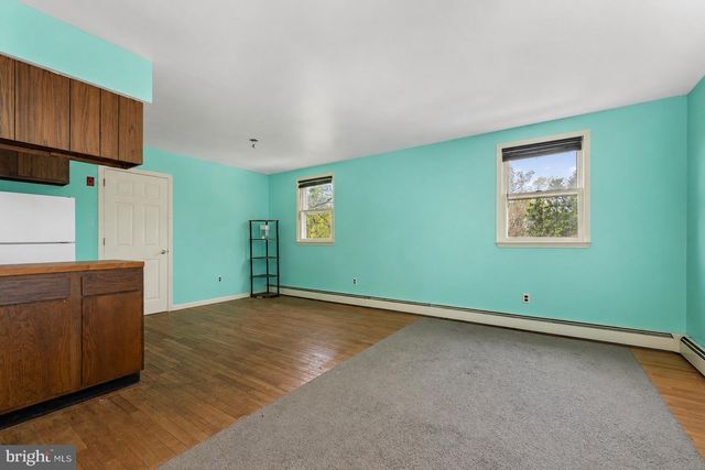 819 W MINER ST, West Chester, PA 19382