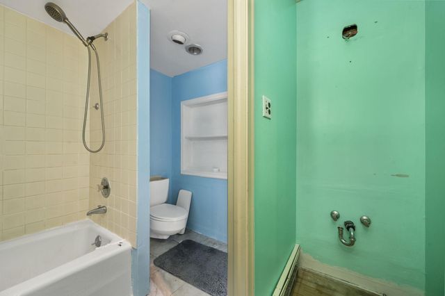 819 W MINER ST, West Chester, PA 19382