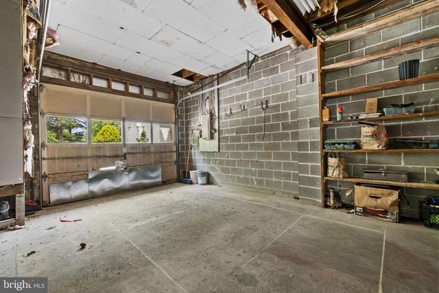 819 W MINER ST, West Chester, PA 19382