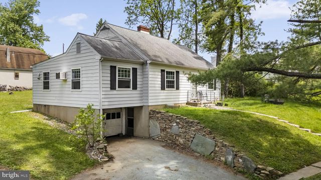 819 W MINER ST, West Chester, PA 19382