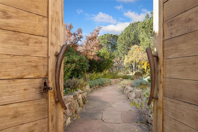 2022 Foothills Road, Santa Fe, NM 87505
