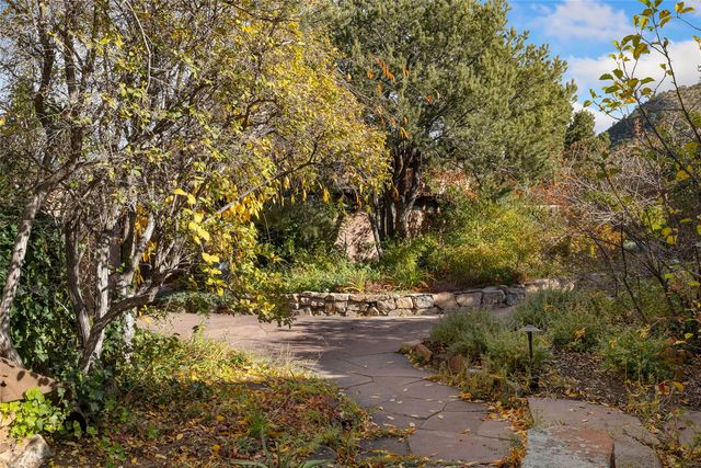 2022 Foothills Road, Santa Fe, NM 87505