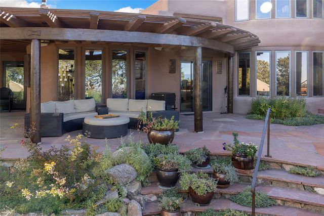 2022 Foothills Road, Santa Fe, NM 87505