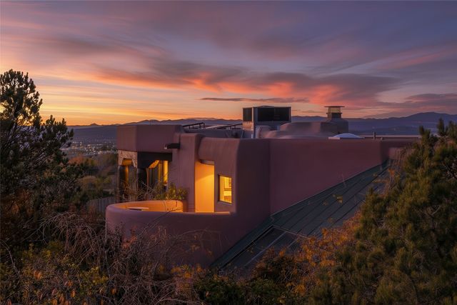 2022 Foothills Road, Santa Fe, NM 87505