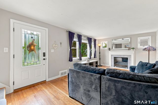 143 Federal Street, West Hartford, CT 06110