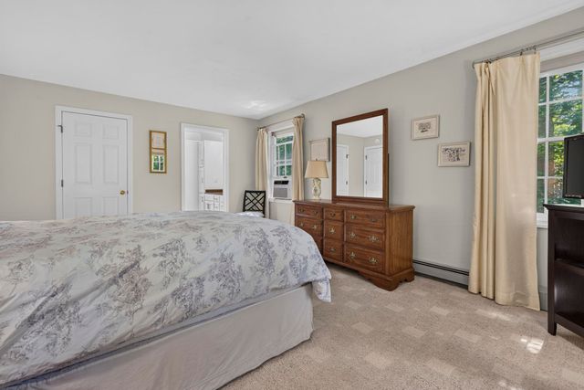 83 Rosewell Road, Bedford, NH 03110