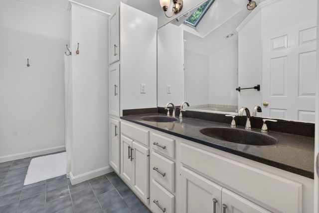 83 Rosewell Road, Bedford, NH 03110
