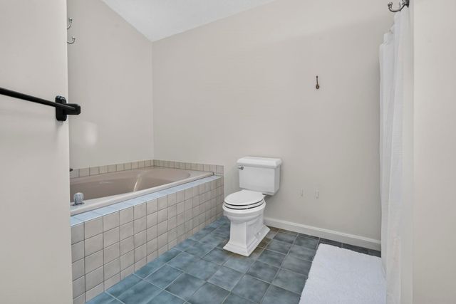 83 Rosewell Road, Bedford, NH 03110