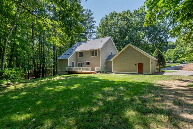 83 Rosewell Road, Bedford, NH 03110