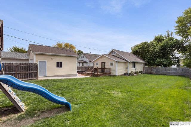 4132 M Street, Omaha, NE 68107