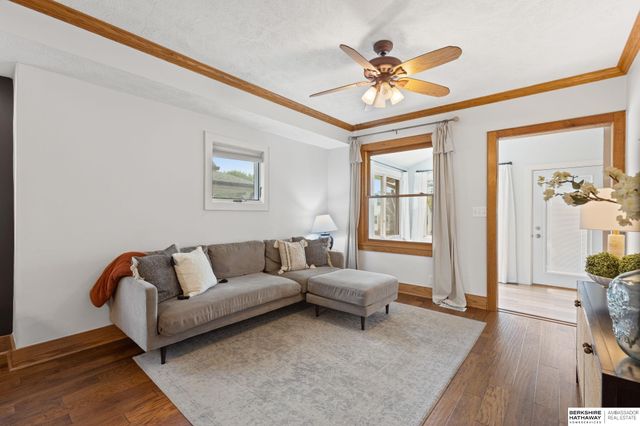 4132 M Street, Omaha, NE 68107