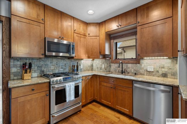 4132 M Street, Omaha, NE 68107
