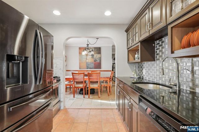 4 Brookview Drive, Woodland Park, NJ 07424