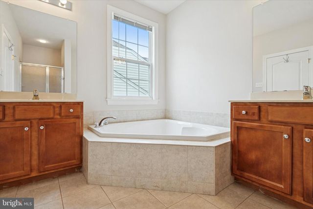 550 HODGSON CIR, West Grove, PA 19390