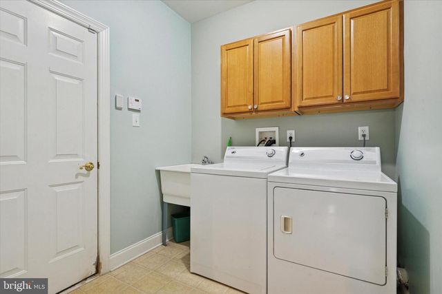 550 HODGSON CIR, West Grove, PA 19390