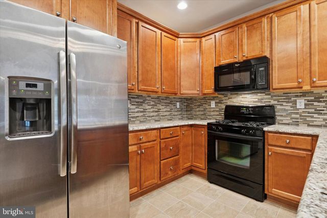 550 HODGSON CIR, West Grove, PA 19390