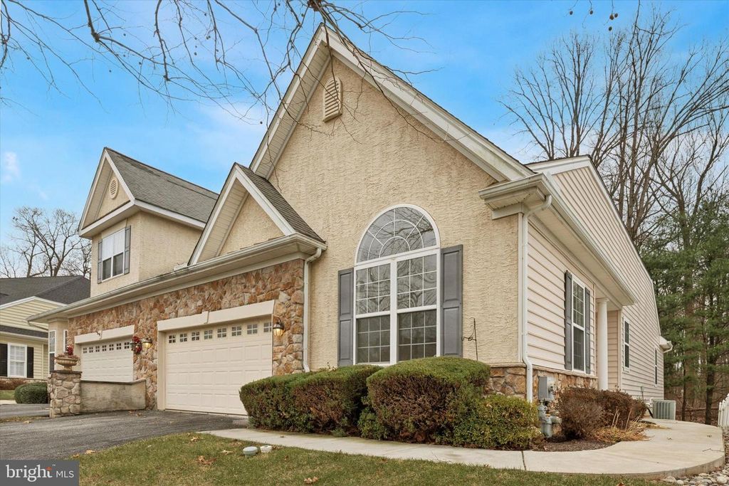 550 HODGSON CIR, West Grove, PA 19390