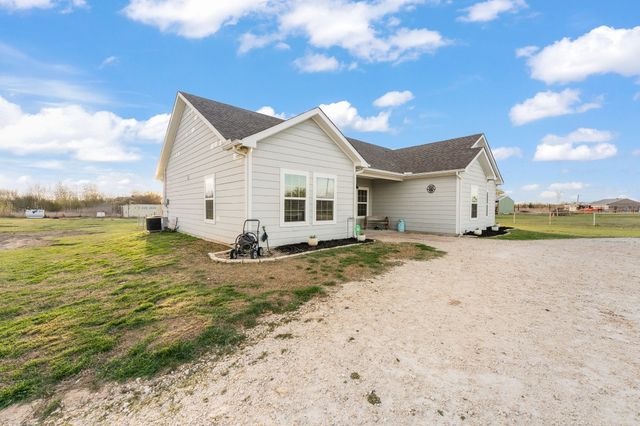 7012 Starling Street, Joshua, TX 76058