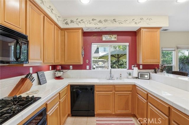 2344 Timsbury Way, Santa Maria, CA 93455