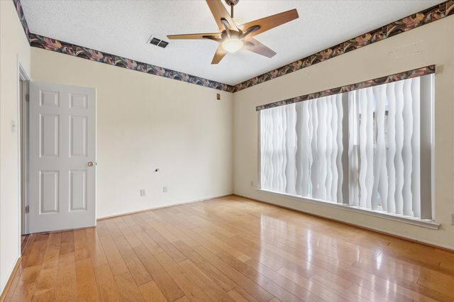 5101 Hearthcrest Drive, Garland, TX 75044