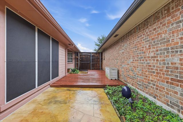 5101 Hearthcrest Drive, Garland, TX 75044