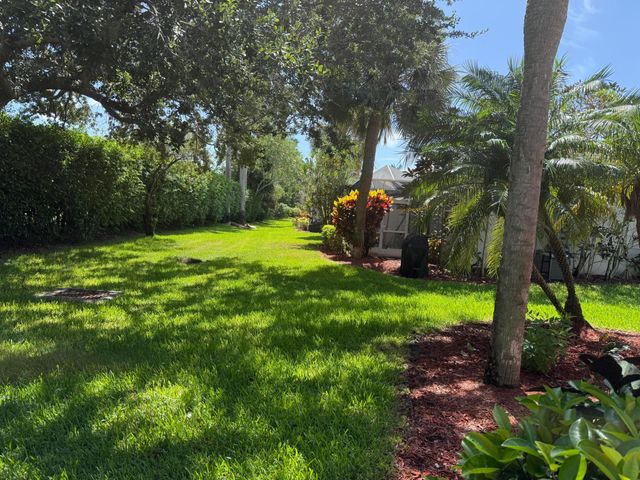 10664 Royal Caribbean Circle, Boynton Beach, FL 33437