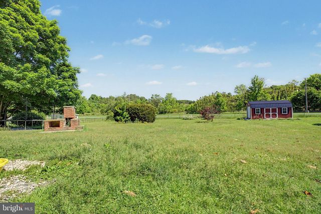 342 W OLD CROSS RD, New Market, VA 22844