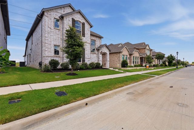 12325 Hulson Trail, Fort Worth, TX 76052