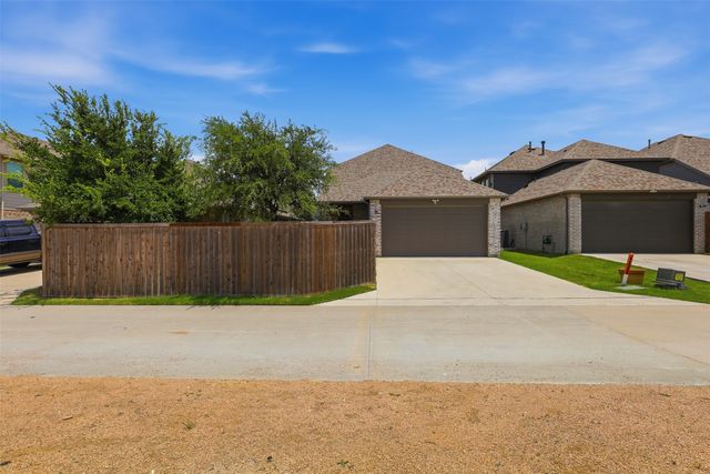 12325 Hulson Trail, Fort Worth, TX 76052