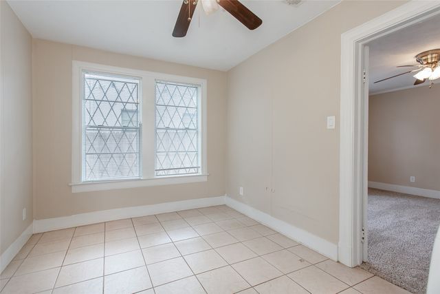 6922 Lindsley Avenue, Dallas, TX 75223