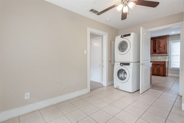 6922 Lindsley Avenue, Dallas, TX 75223