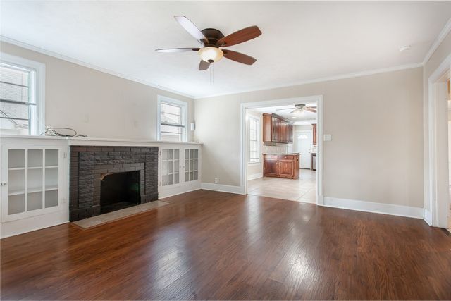 6922 Lindsley Avenue, Dallas, TX 75223